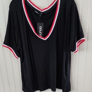 Boohoo Black V-Neck Women's Top with Red Trim